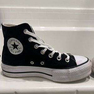Black high top platform converse Size 6.5 women’s